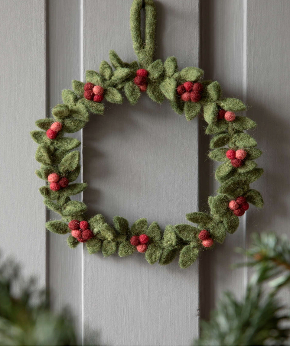 Gry and Sif Green Wreath with Red Berries