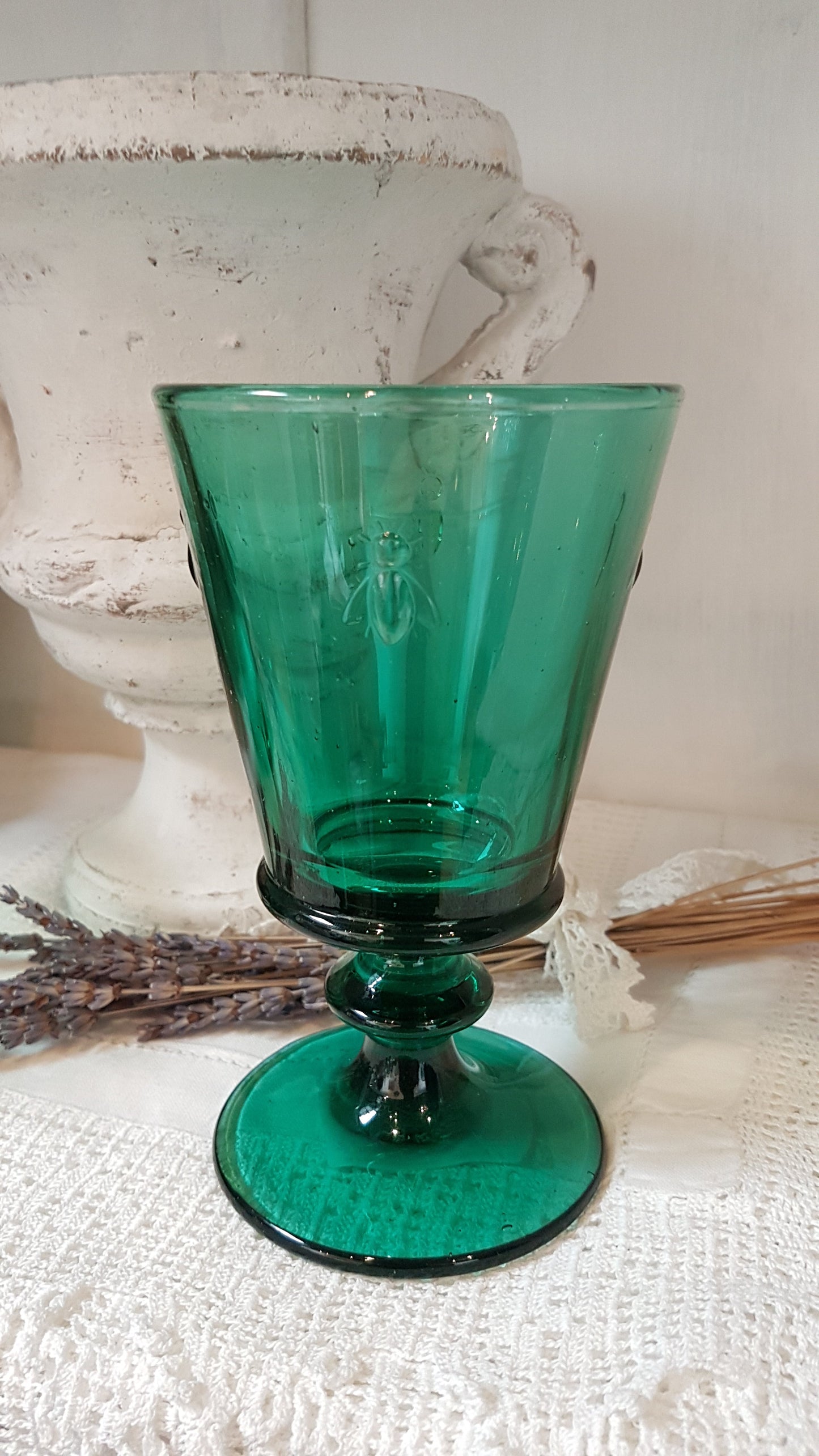 La Rochere Bee Emerald Green Wine Glass