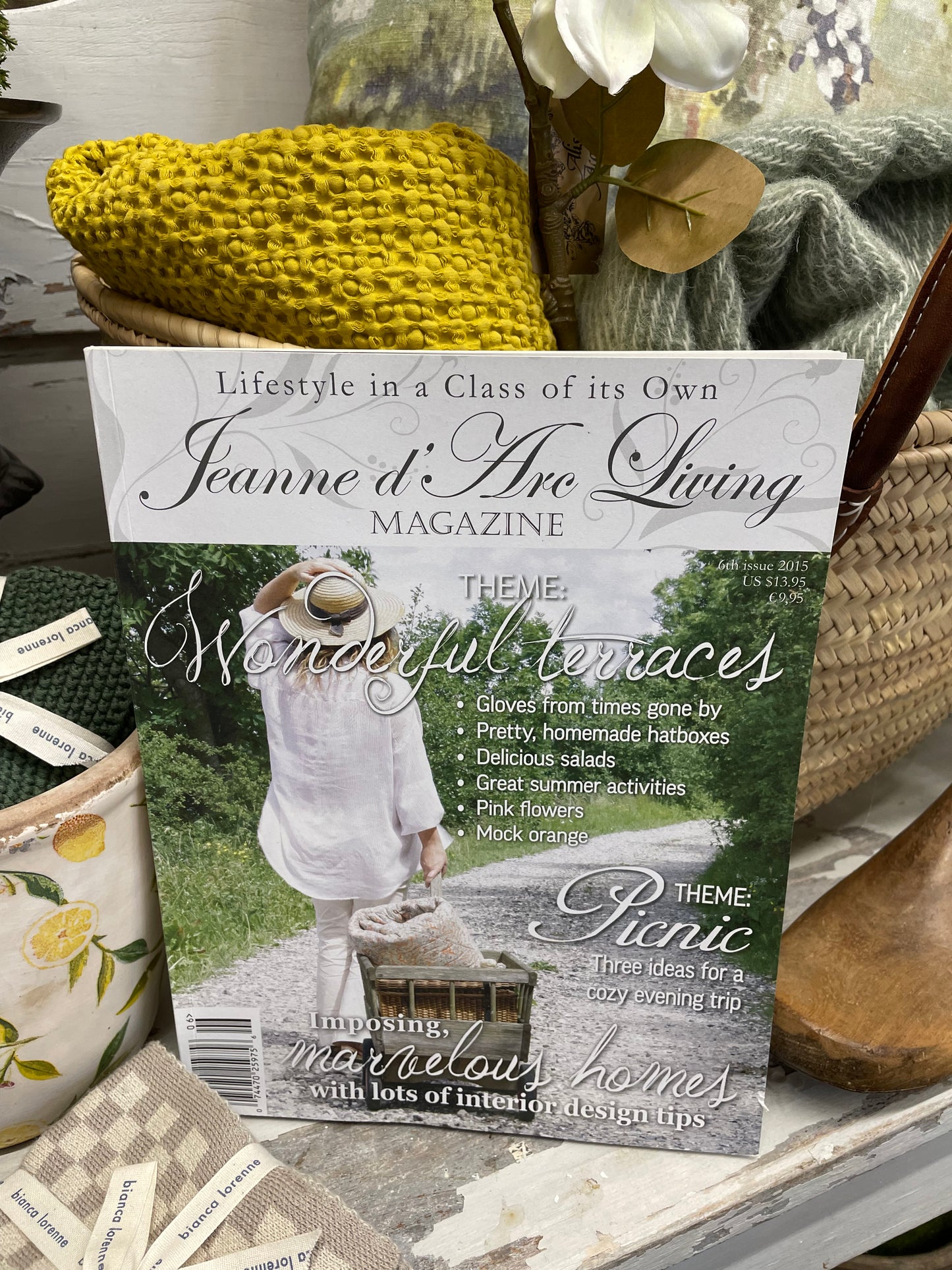 Jeanne d'Arc Living Magazine Back Issue - 6th Issue 2015