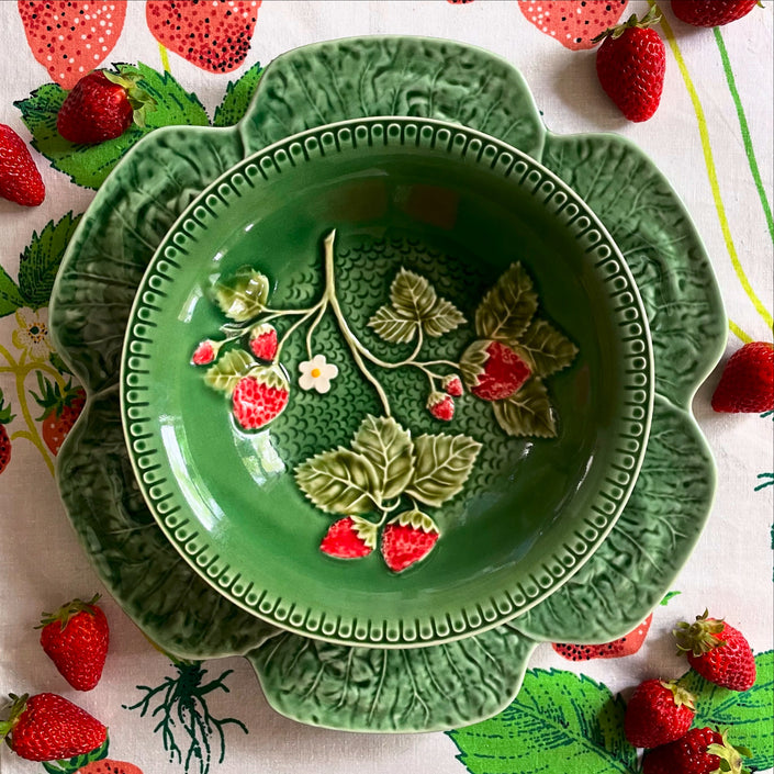 Bordallo Pinheiro Strawberry Bowl 18.5cm