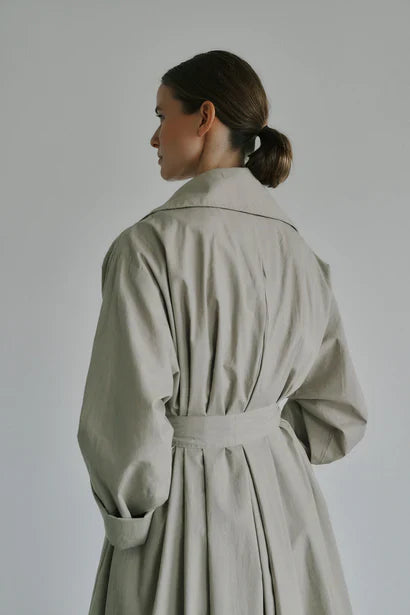 Irissa Trenchcoat Feather Grey - Anne-mi