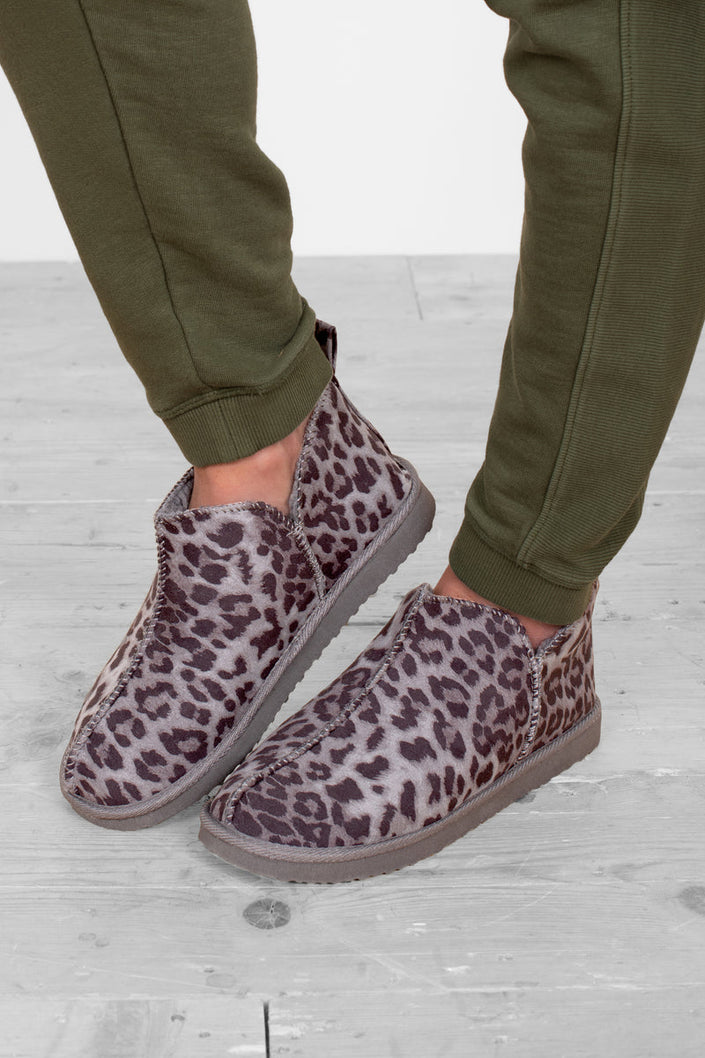 Brakeburn Leopard Slipper Boot