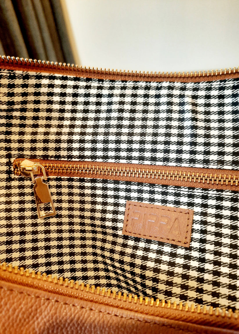 Pippa Delhi Hobo Leather Bag - Cinnamon