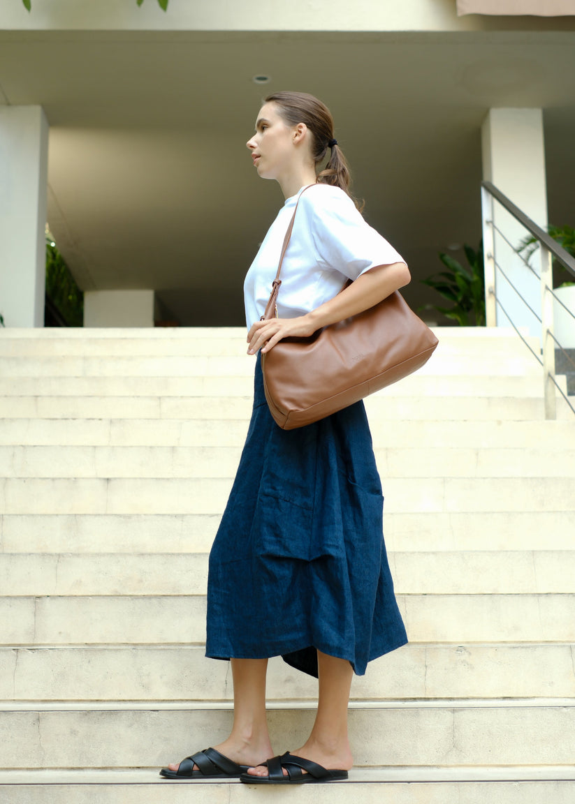 Pippa Delhi Hobo Leather Bag - Cinnamon