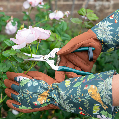 Woodland Gauntlet Gloves-Burgon & Ball