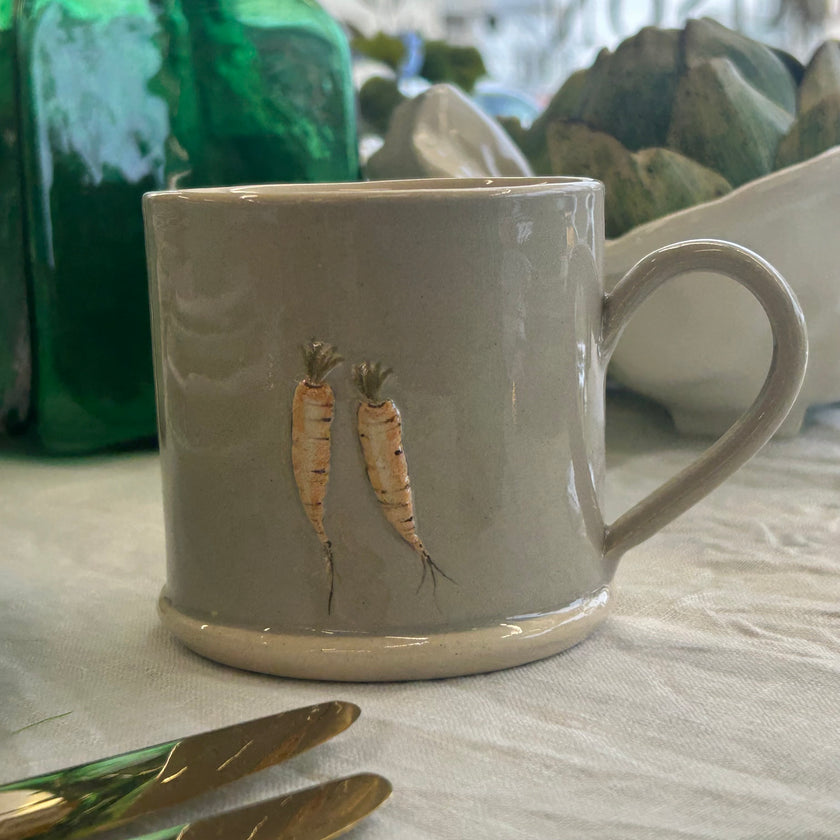 Hogben Mug - Grey Carrots