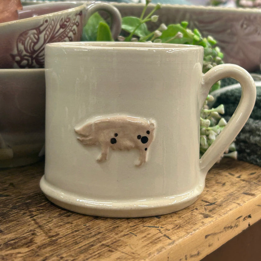 Hogben Mug - Cream Gloucester Spotty Pig