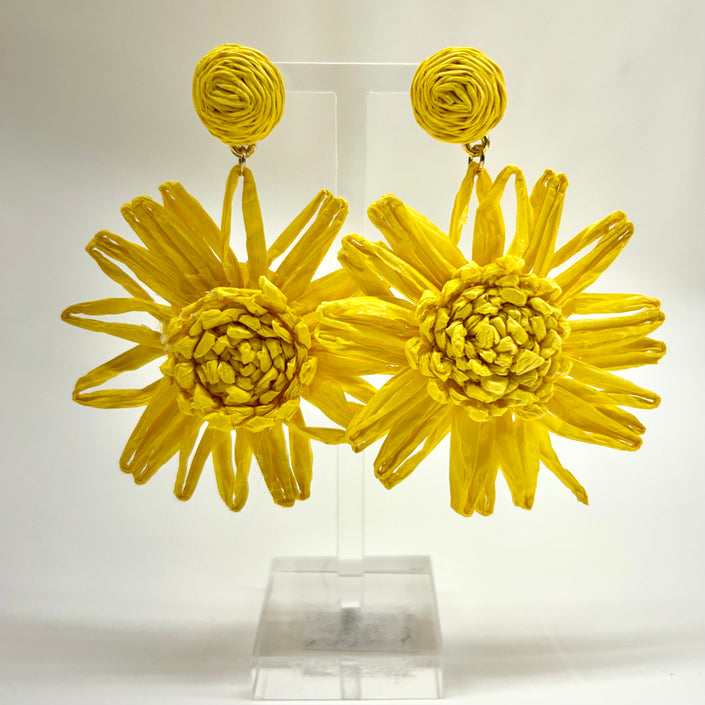 Violet Design Straw Flower Earrings