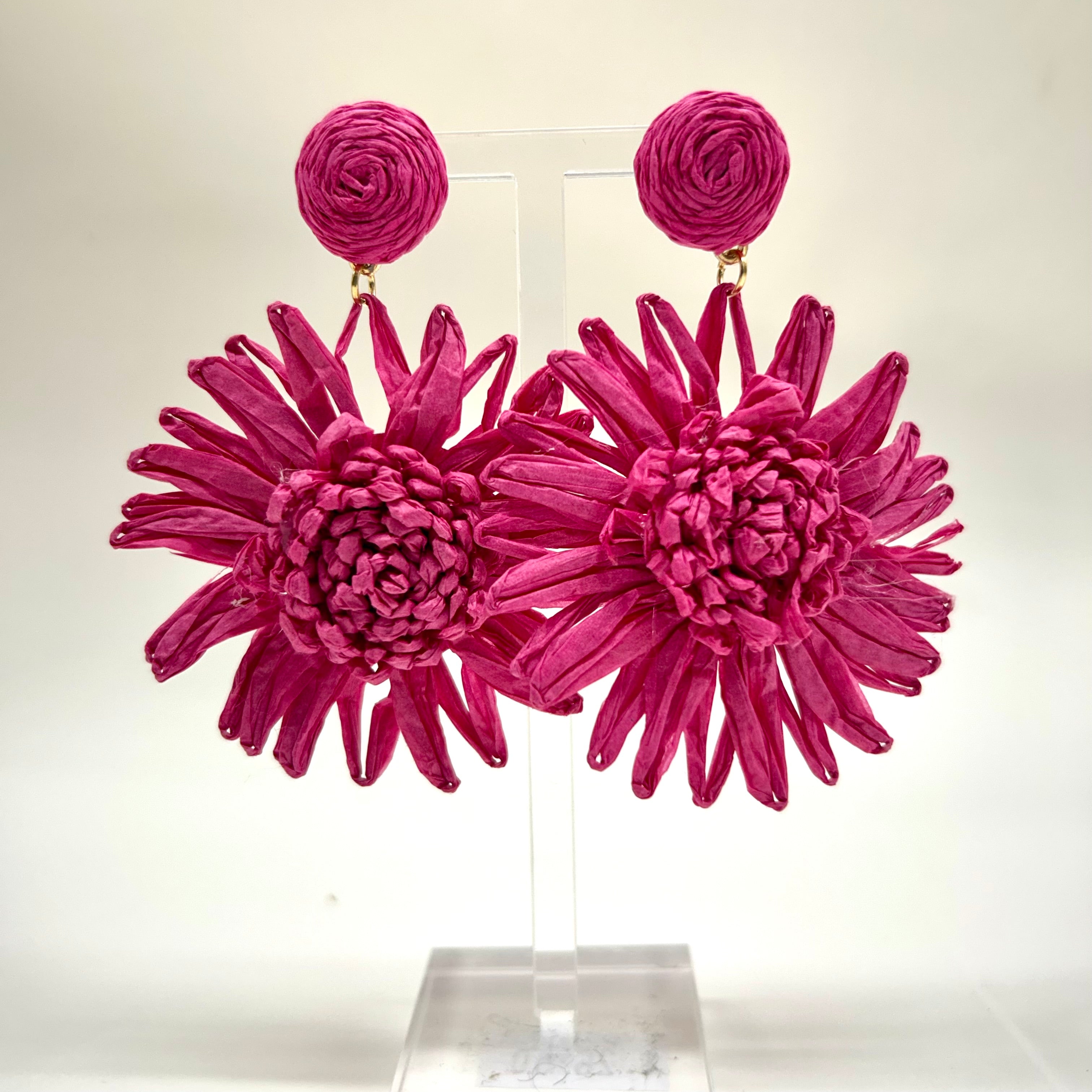 Violet Design Straw Flower Earrings