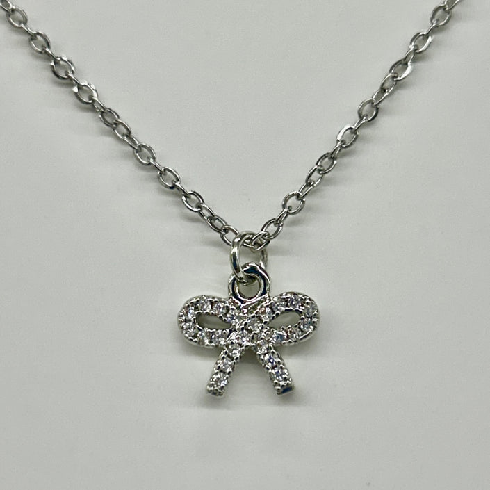 Bow Neclace