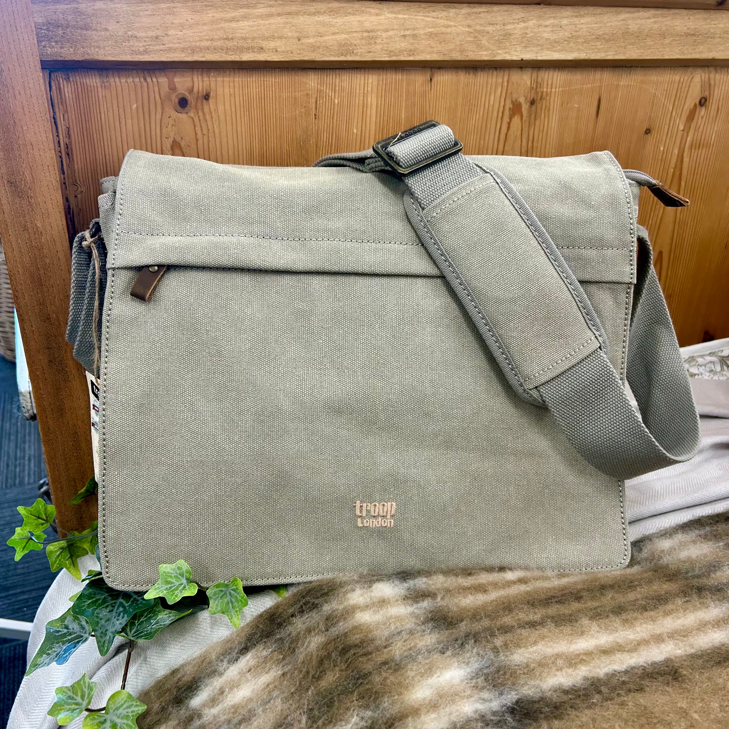 Troop London Classic Canvas Laptop Messenger Bag - Ash Grey