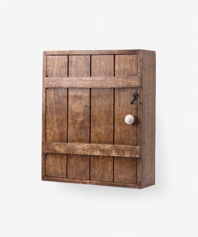 Porto Wooden Key Cabinet