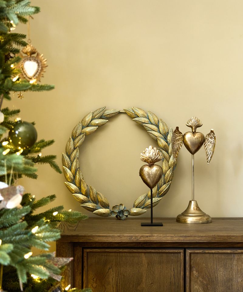 Milagro Heart with wing Decor