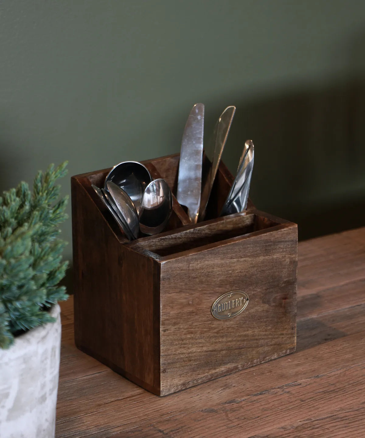 Porto Cutlery and Serviette Holder