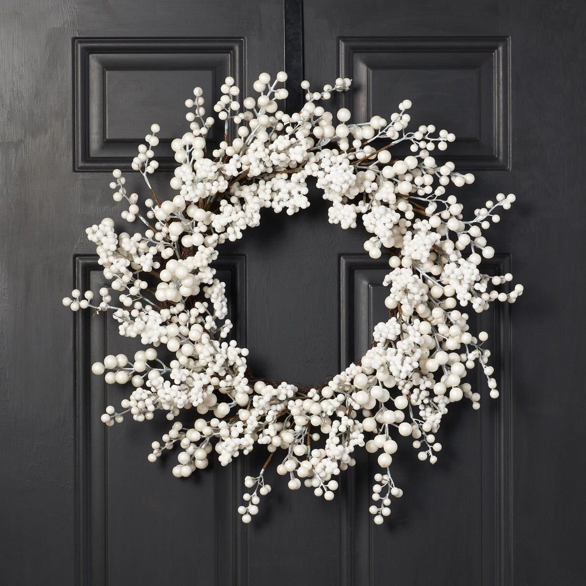 White Pearly Berry Wreath