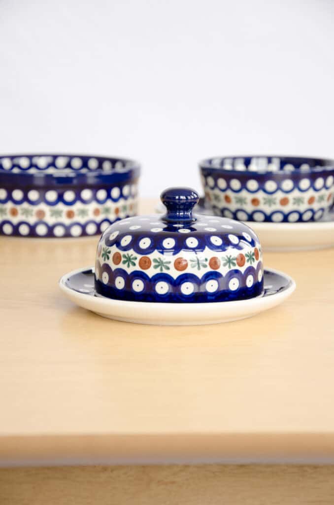 Polish - Blue Daisy Round Butter Dish