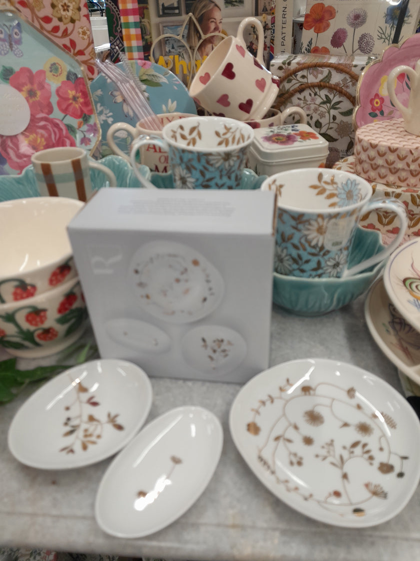 Rader Flower Gold Porcelain Bowls - Set of 3