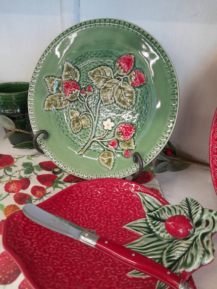 Bordallo Pinheiro Strawberry Fruit Plate 20cm