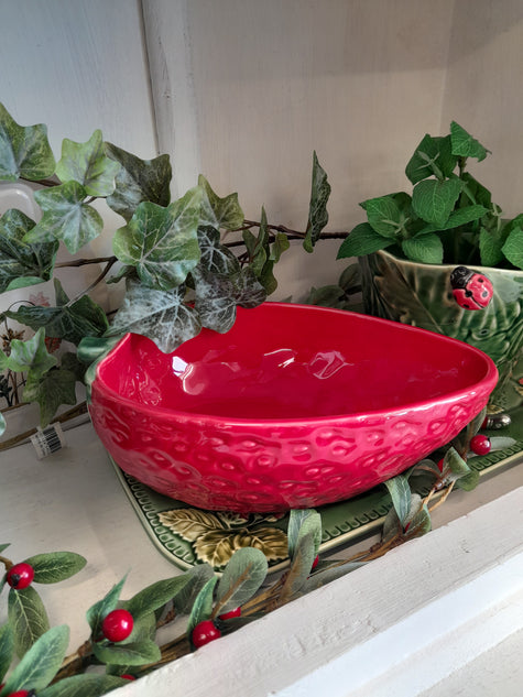 Bordallo Pinheiro Strawberry Oval Bowl 24cm