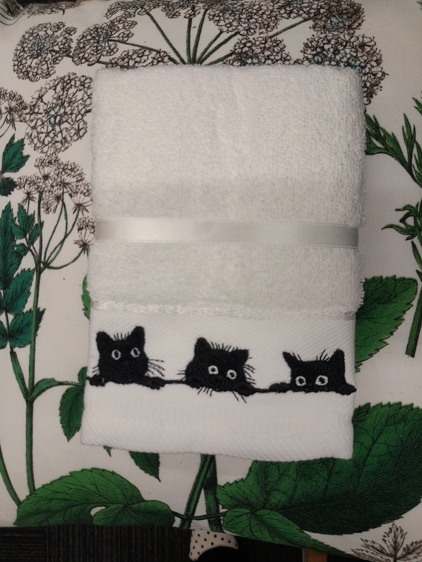Alice & Lily Embroidered Face Cloth Set of 2