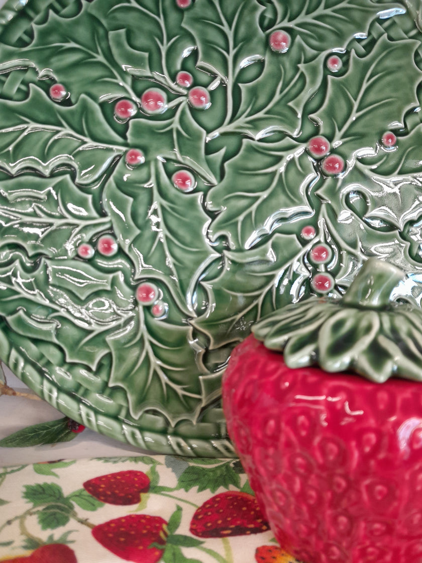 Bordallo Pinheiro Holly Tray 36cm in-store at Villarosa Maison Nelson NZ