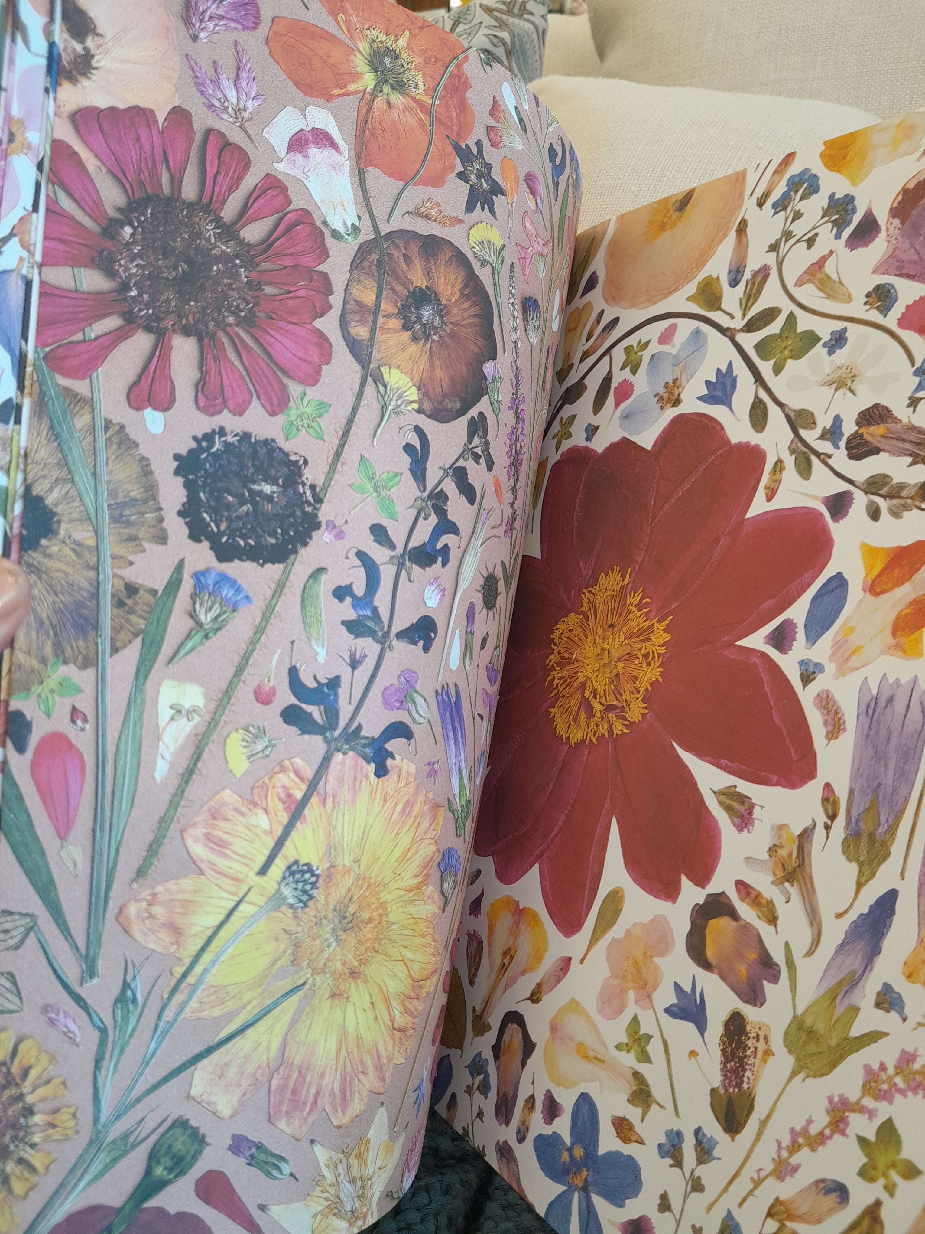 Beautiful Blooms Wrapping Paper Book | Flower Press Studio