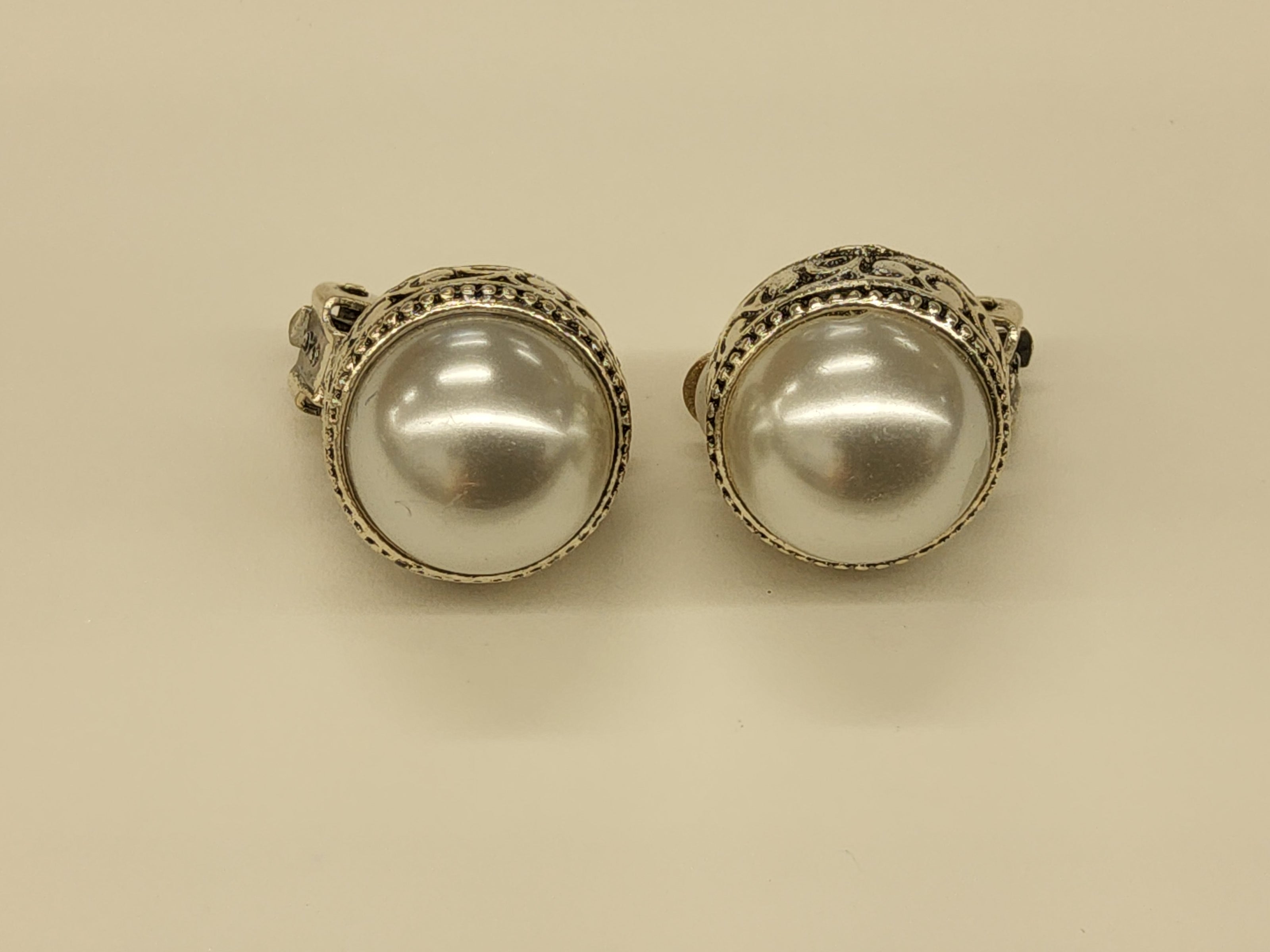 Violet Design Clip On Earrings