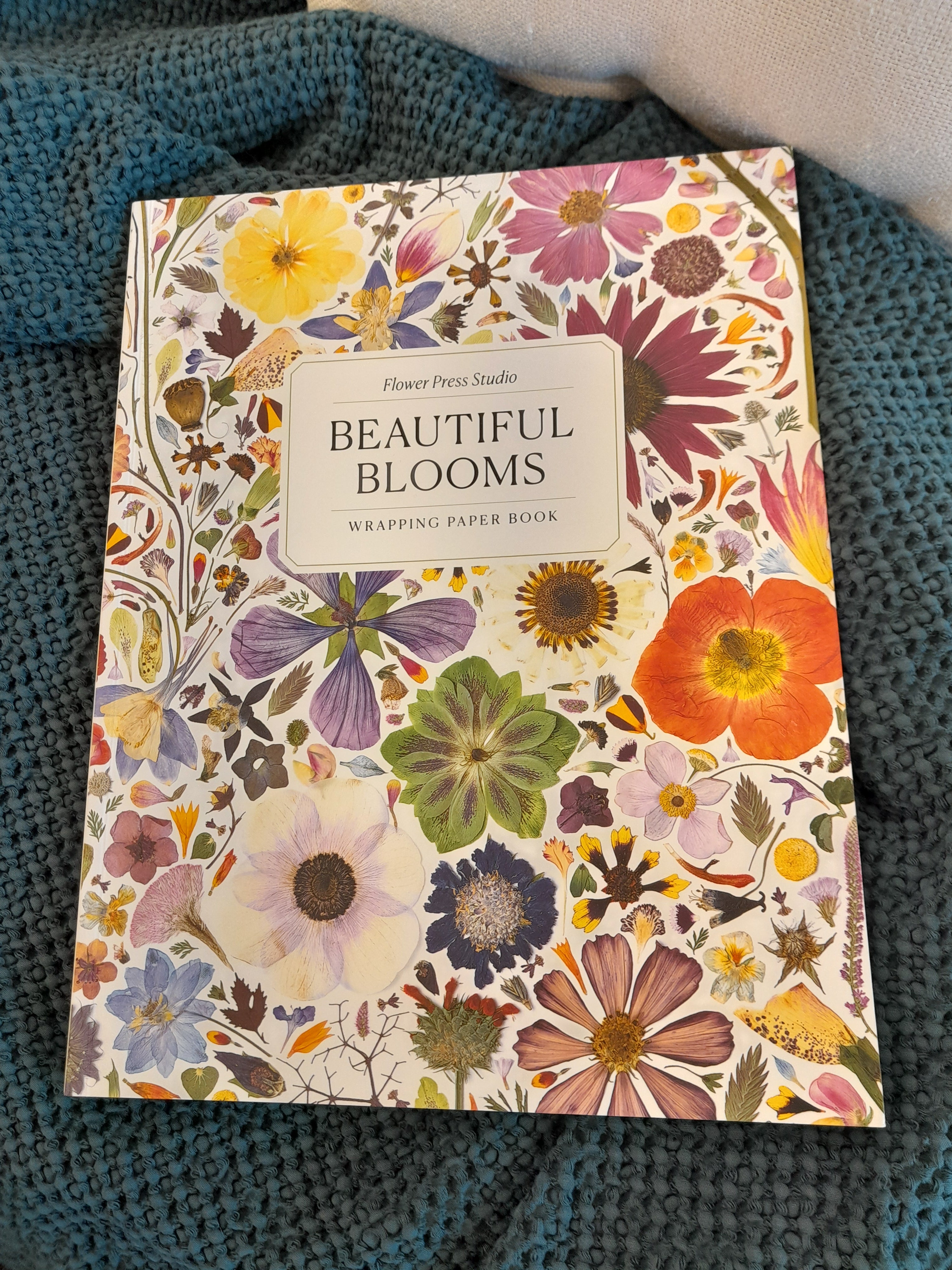 Beautiful Blooms Wrapping Paper Book | Flower Press Studio